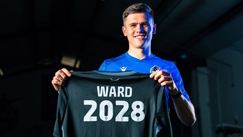 Jed Ward signs new Bristol Rovers contract