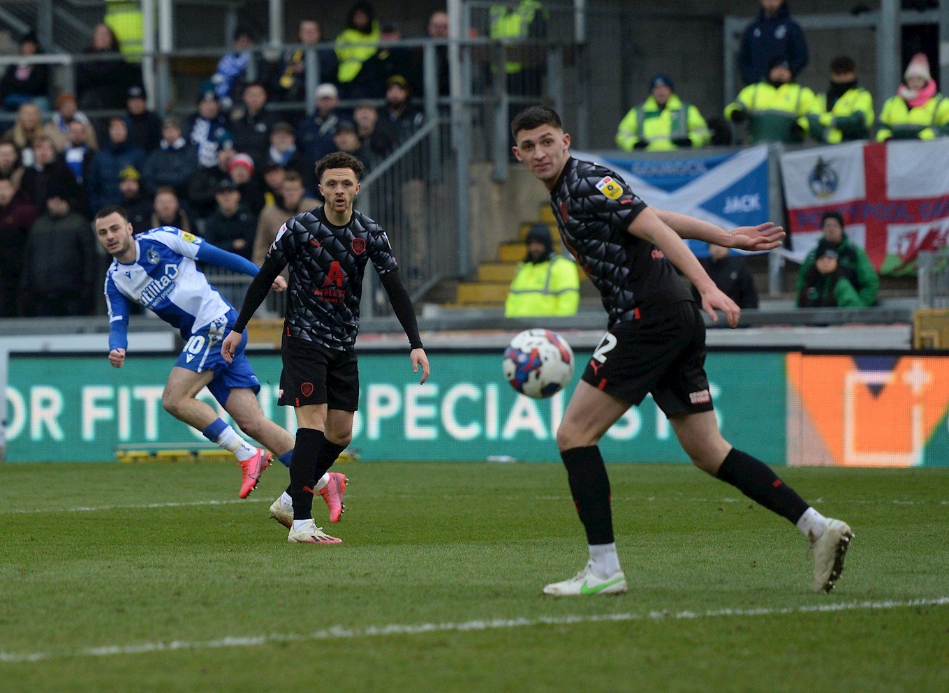 JMP29_Bristol_Rovers_v_Barnsley_IC.jpg
