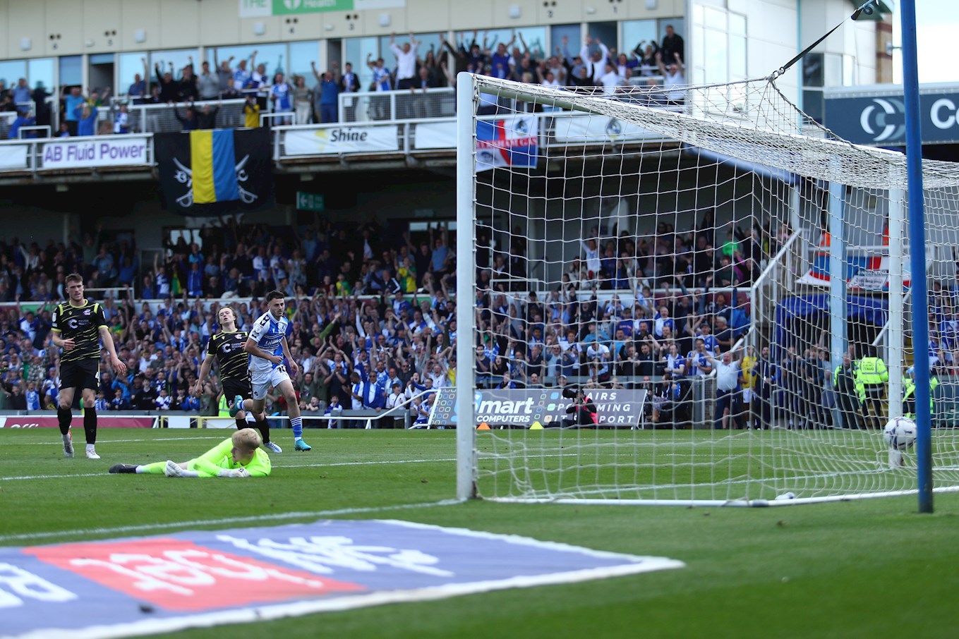JMP_Bristol_Rovers_v_Scunthorpe_United_KR_035.JPG