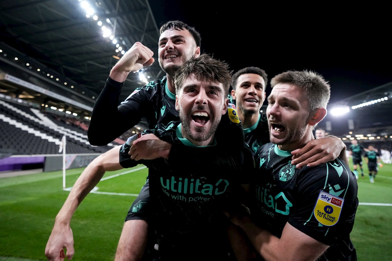 JMP_Milton_Keynes_Dons_v_Bristol_Rovers_RS_076.JPG